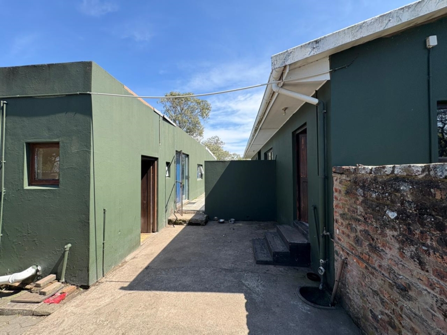 5 Bedroom Property for Sale in Amalinda Eastern Cape